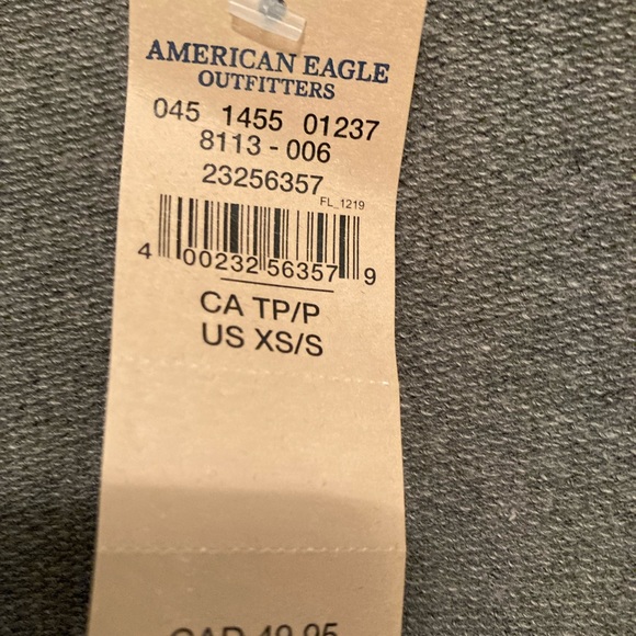 American Eagle Cardigan grey mid sleeve - Picture 4 of 5